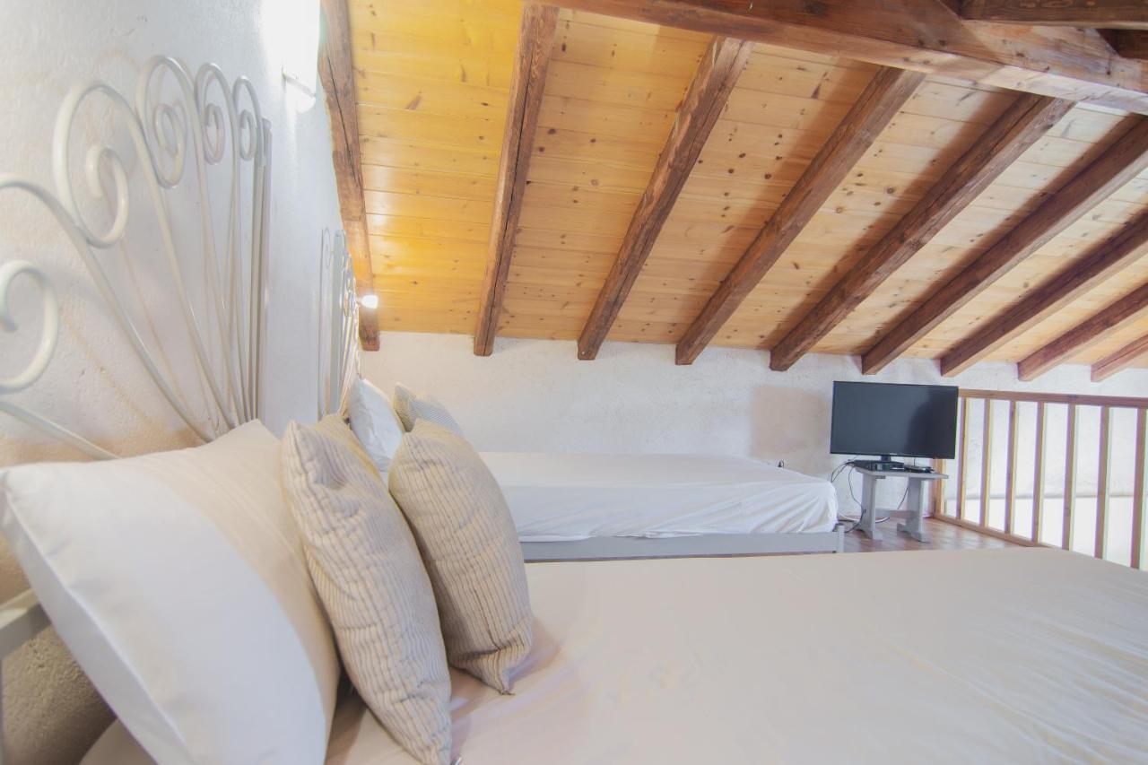 Villa Theodora View Apartments Thalia Agios Georgios Pagon Eksteriør billede