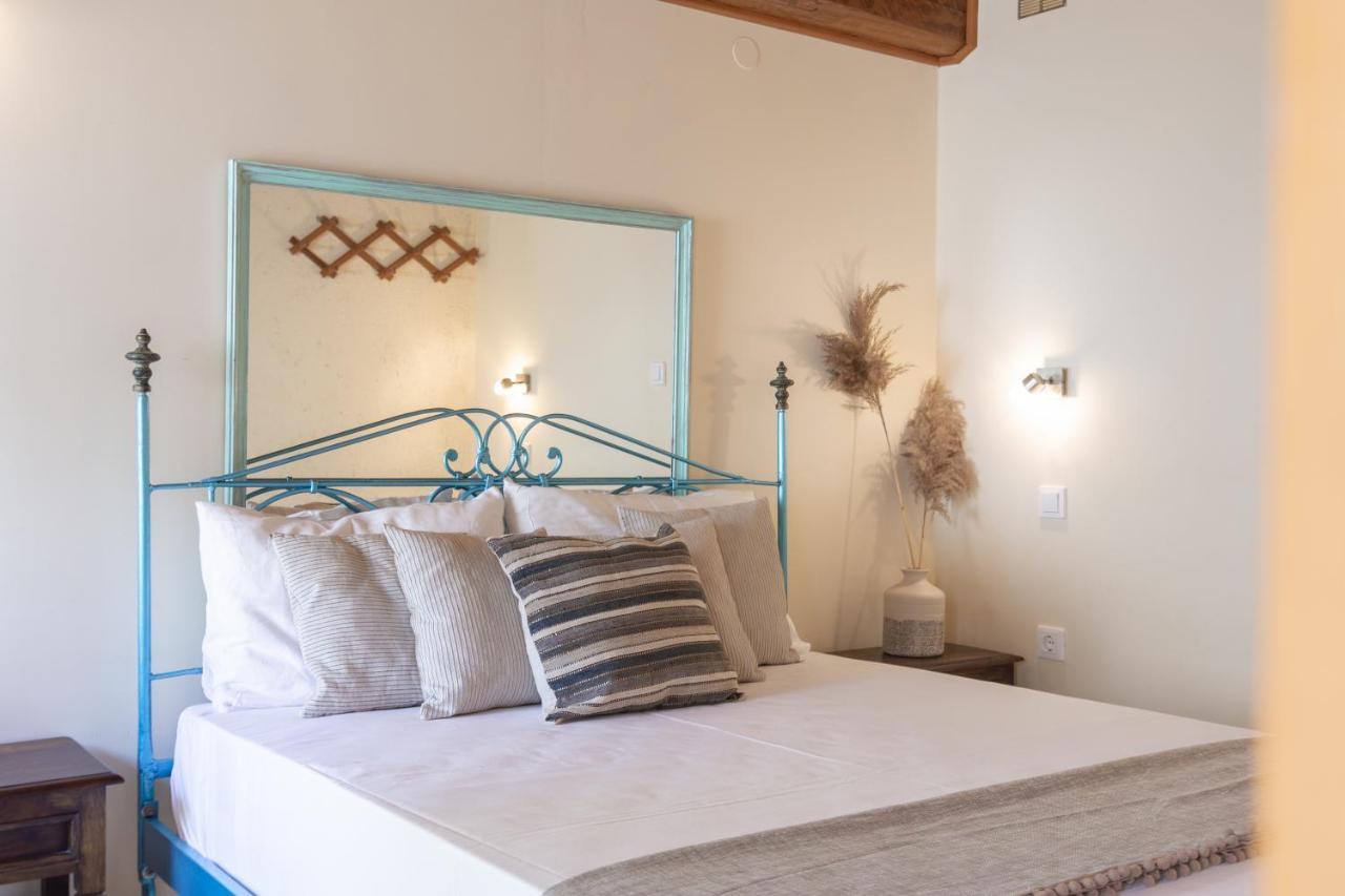 Villa Theodora View Apartments Thalia Agios Georgios Pagon Eksteriør billede